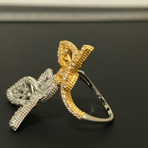 TWO-TONE Butterfly FASHION RING - Picture 5 of 8